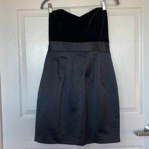 Theory Black Silk & Velvet Strapless Party Dress / Size 10